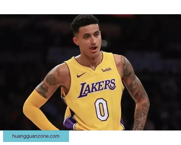 库兹马复出轰20分雄鹿大胜横扫独行侠状元表现低迷